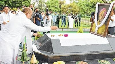 State pays tributes to Maharaj Nara Singh