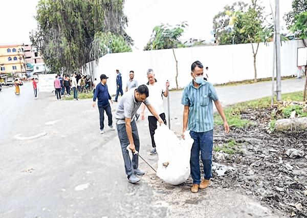 25 BRTF organises cleanliness drive