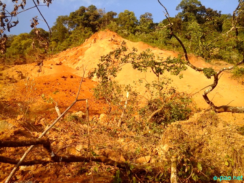 Mud Volcano at Tusom, 121 Kms from Ukhrul District HQs near Indo-Myanmar border pillar number 129  :: October 22 2013