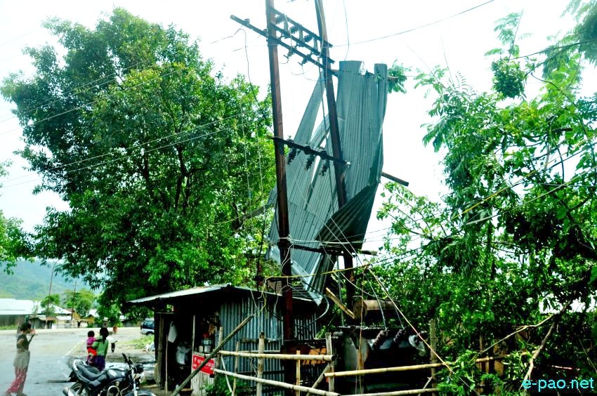 Wind-storms and hailstorms lashed Manipur State in the morning around 7:00 on April 19 2016