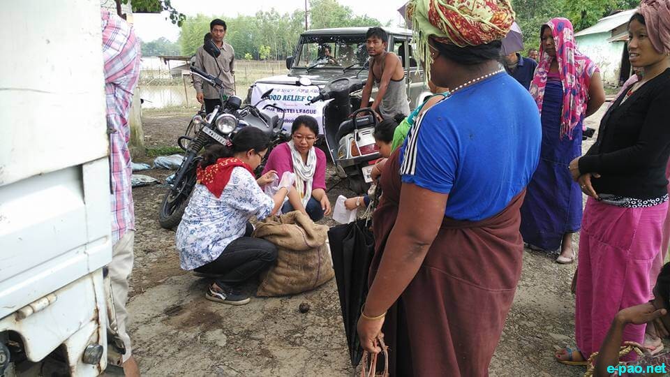 Flood Relief Camp at Nambol (Hidaksuang Kabui Khun, Khabi mamang Leikai and others) :: 29th May, 2016