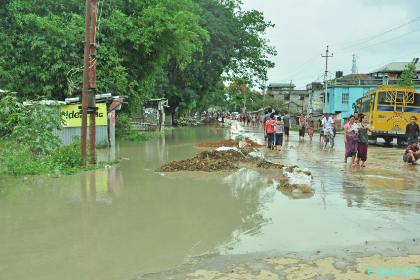 Flood in Imphal (areas in these photos from Khurai and Tellipati) :: May 31 2017