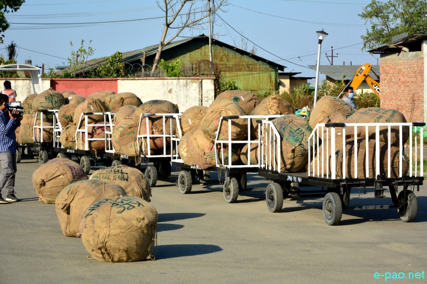  Huge consignment of betel leaves seized at  Bir Tikendrajit International Airport, Imphal :: April 04 2020  