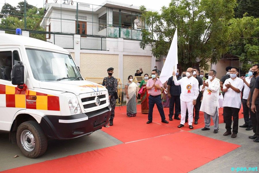 Ambulances handed over to Chief Medical Officers of Noney, Imphal East, Tengnoupal, Imphal West at CM's office, Imphal :: September 08 2020