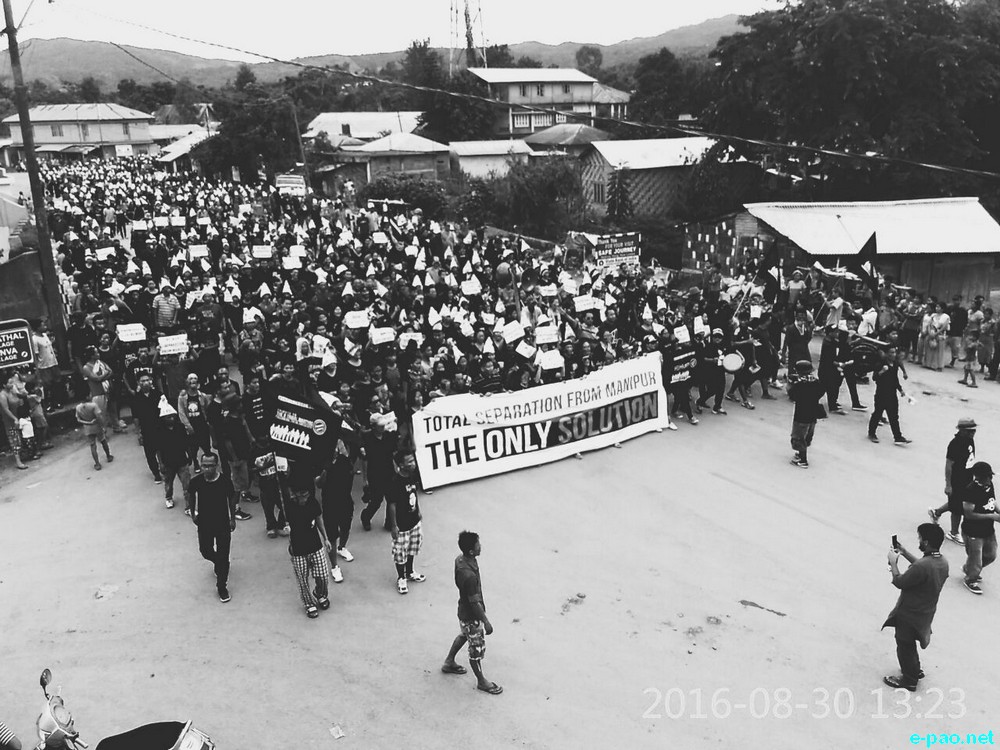 ILP : Around 5000 people from Singngat area took march from singngat to Churachandpur  :: August 30 2016
