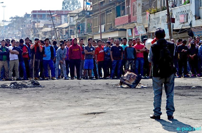 ILP : Shutdown imposed by groups at Churachandpur to protest decision to bury 9 tribal 'martyrs'  :: Feb 13 2016