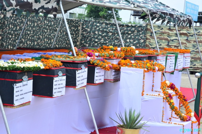 Condolences given to the departed soul at Tuhilal Airport who expired in KIA at Chandel district  :: 6 June 2015