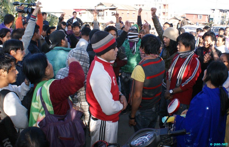 Bandh and Protest demanding justice against Molestation of Actress Momoko in Kakching and Pallel area  :: 22 December 2012