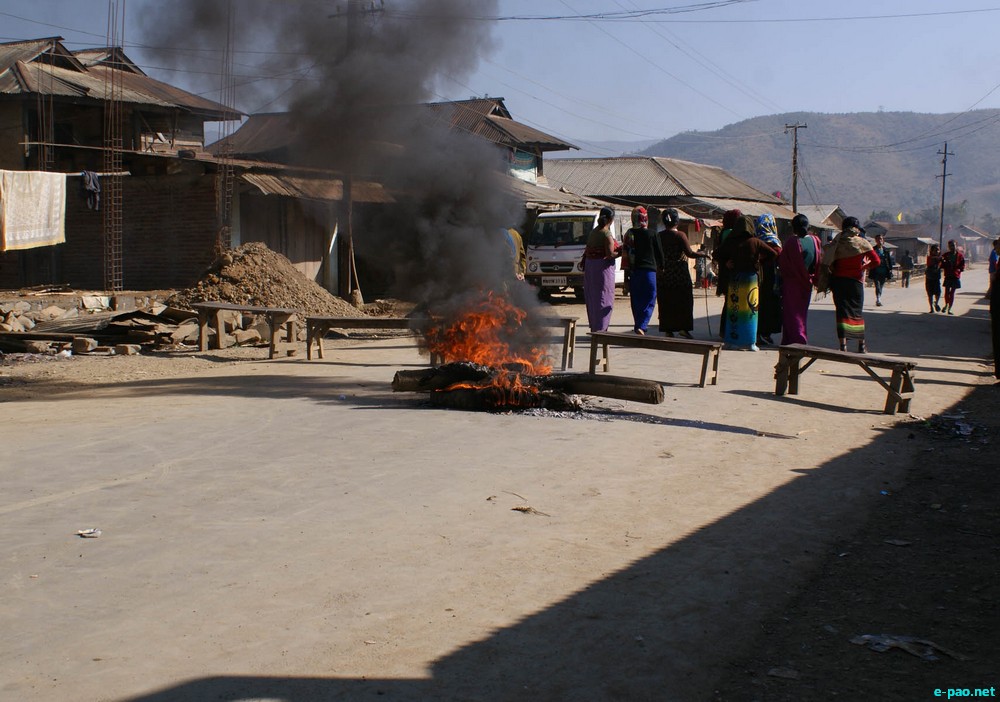Bandh and Protest demanding justice against Molestation of Actress Momoko in Kakching and Pallel area  :: 23 December 2012