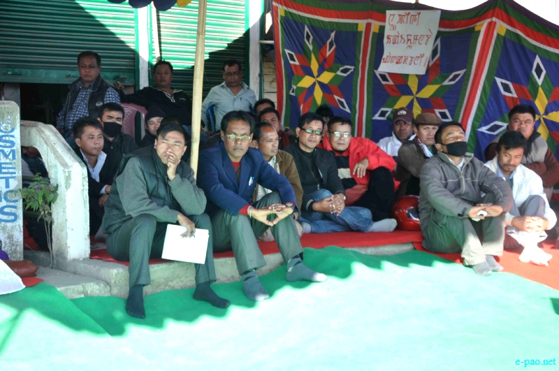 Sit in Protest at New Checkon and Keishamthong Keithel, Imphal regarding Momoko incident :: 31 December  2012