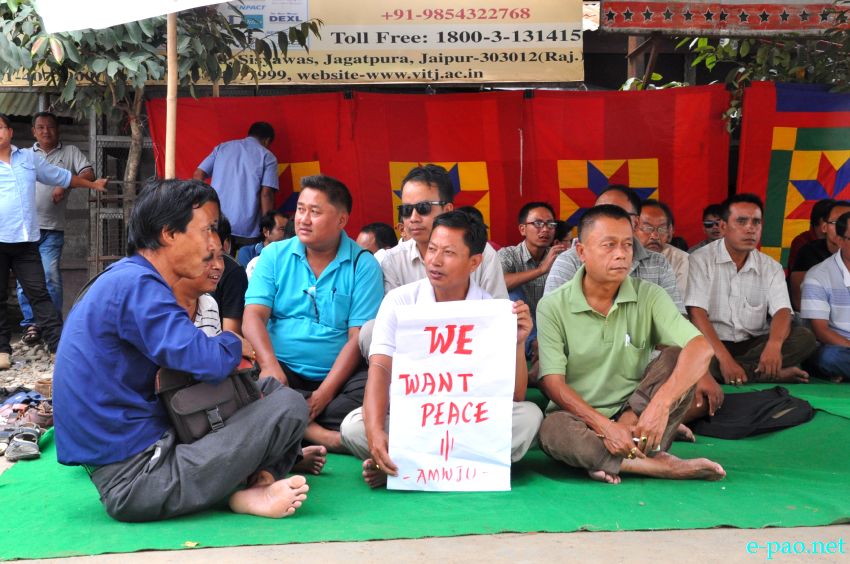 Journalists' Sit-In-Protest against intimidation to media fraternity by a militant group :: 03 September 2013