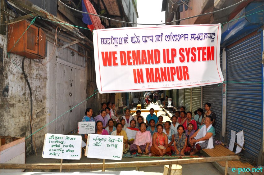 Sit-in-protest at Kabui Mothers at Kakhulong demanding Inner Line Permit System :: 15 June 2013