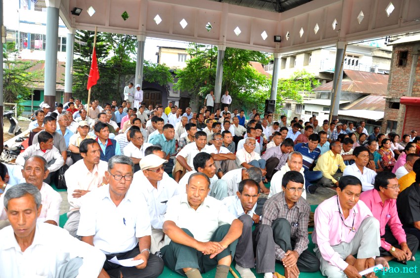 Manipur Loumi Lup staging a Sit-in Protest at Keishampat Lairembi, Imphal :: May 31 2013