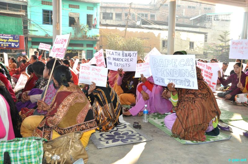 Sit-in-demonstration at Keishampat Junction Community Hall to denounce different molestation incidents :: January 05 2013