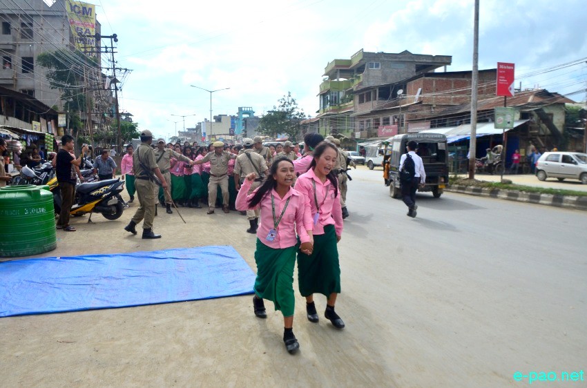 Ibotonsana Hr Sec School Students protest demanding for implementation of Inner Line Permit in Manipur  :: 22 July 2014
