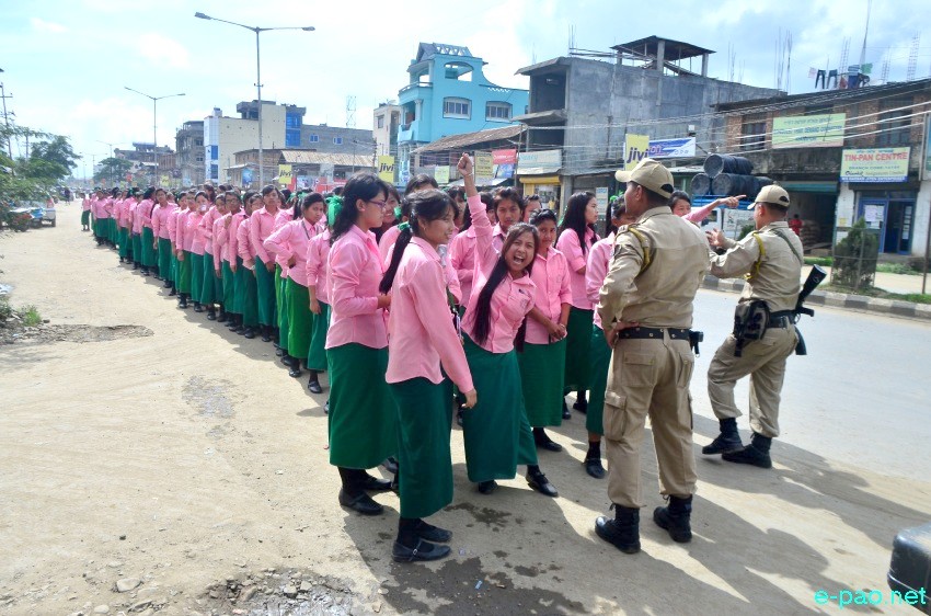 Ibotonsana Hr Sec School Students protest demanding for implementation of Inner Line Permit in Manipur  :: 22 July 2014