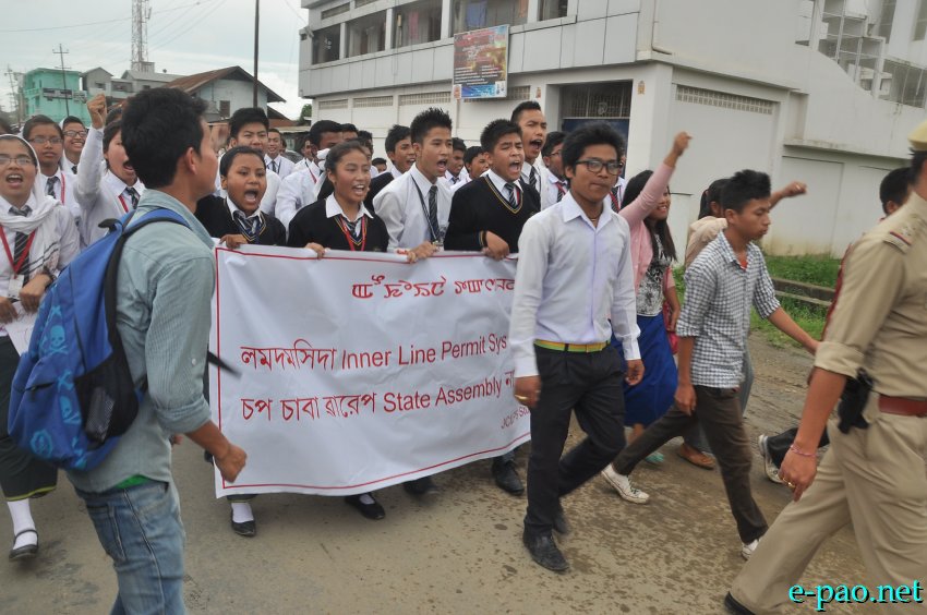 Students of Temple of Learning  demanding for implementation of Inner Line Permit  :: 23 July 2014