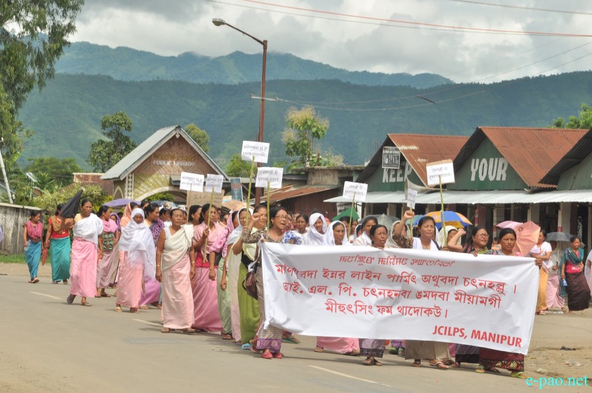 Protest rally at Lamlai Bazar demanding implementation of Inner Line Permit System :: July 28 2014