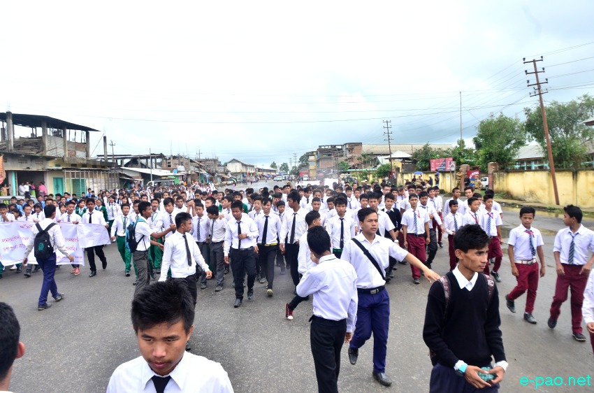Students at Samurou, Mayang Imphal and Canchipur  demanding for implementation of Inner Line Permit  :: 23 July 2014