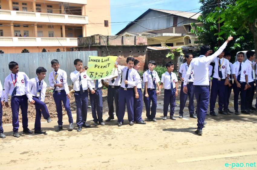Protest staged by students of Bhakti Vedanta Institute Mission Higher Secondary School(ISKCON) :: 07 August 2014