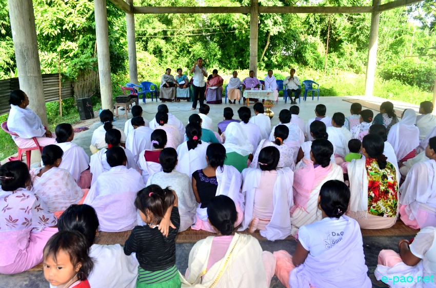 Joint sit in protest of student and meira paibees  at various places in Imphal :: August 11  2014