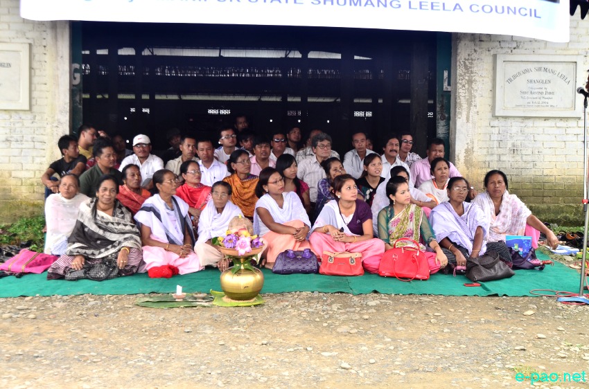 ILP : Sit in protest by Manipur State Shumang Leela Council at Iboyaima Shumang Leela Shanglen :: August 25 2014