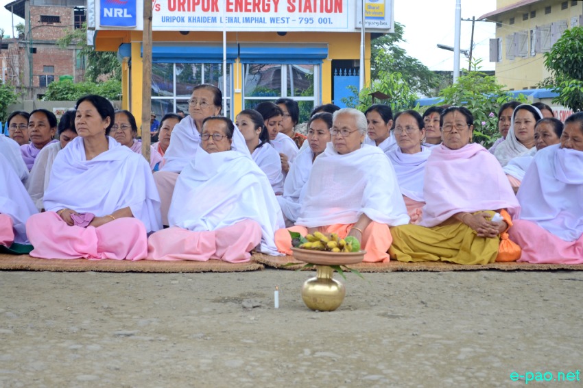 ILP : Sit in Protest at Uripok and Naoremthong demanding ILP System in Manipur :: September 18 2014