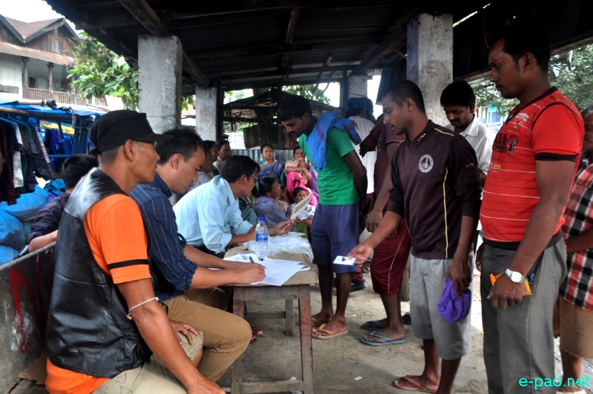 ILP : Survey on Non-Manipuri conducted by JCILPS, Local Clubs, Meira Paibees at Sekmai Areas :: 12 Oct 2014