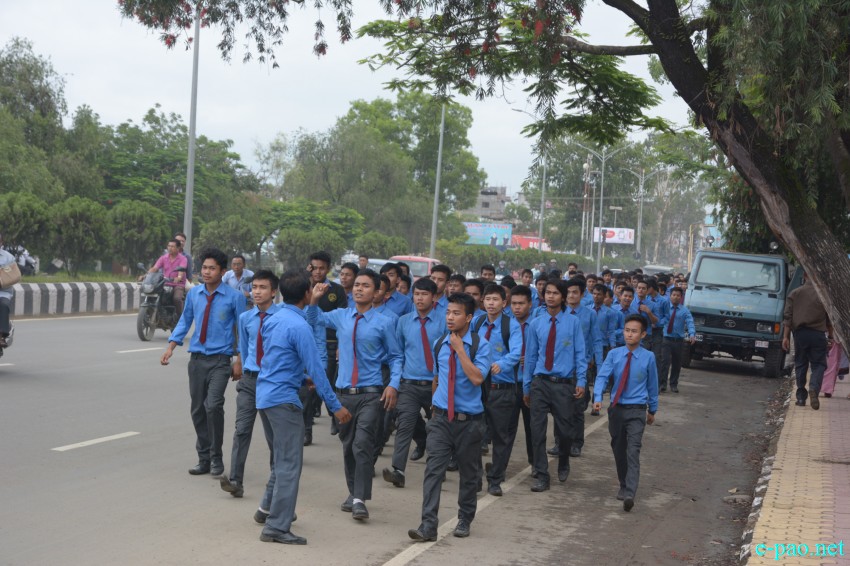 Student protest and clash with Police at Imphal City with one student died  :: July 08 2015