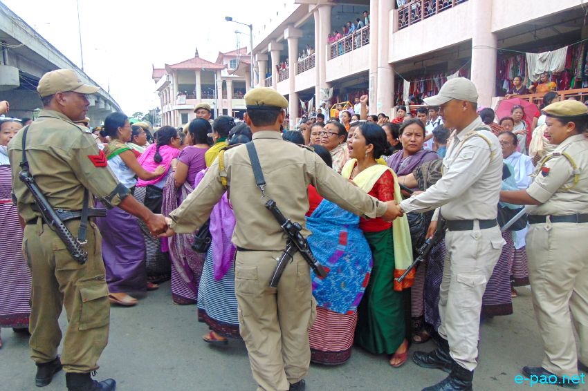 ILP : Protest Rally of JCILPS Women Wing at Khwairamband Keithel, Imphal  ::  July 6 2015