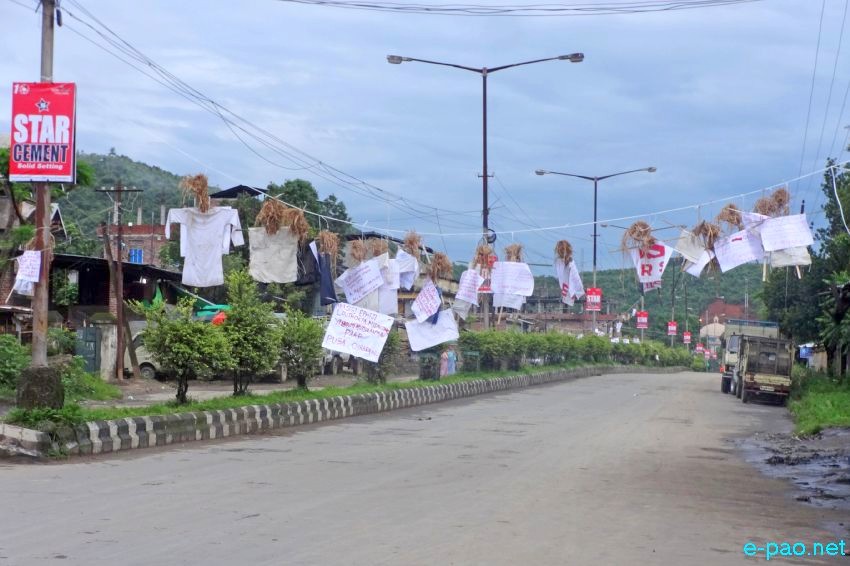 ILP : Effigies of 57 sitting Manipur MLAs hung at Thangmeiband Road ::  July 7 2015