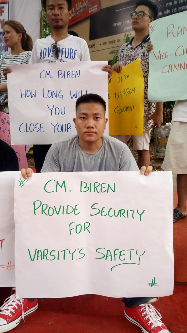 Tribal Students protest at New Delhi for normalcy in Manipur University :: July 10 2018
