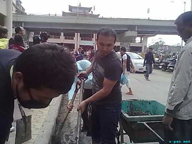 Cleanliness drive organised  at Ima Keithel :: May 19 2013