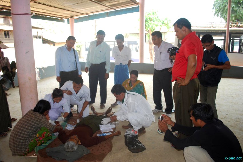 Free health camp conducted by United Committee Manipur (UCM) team at Ima Kondong Lairembi Haraobung, Moreh :: 14 March 2013