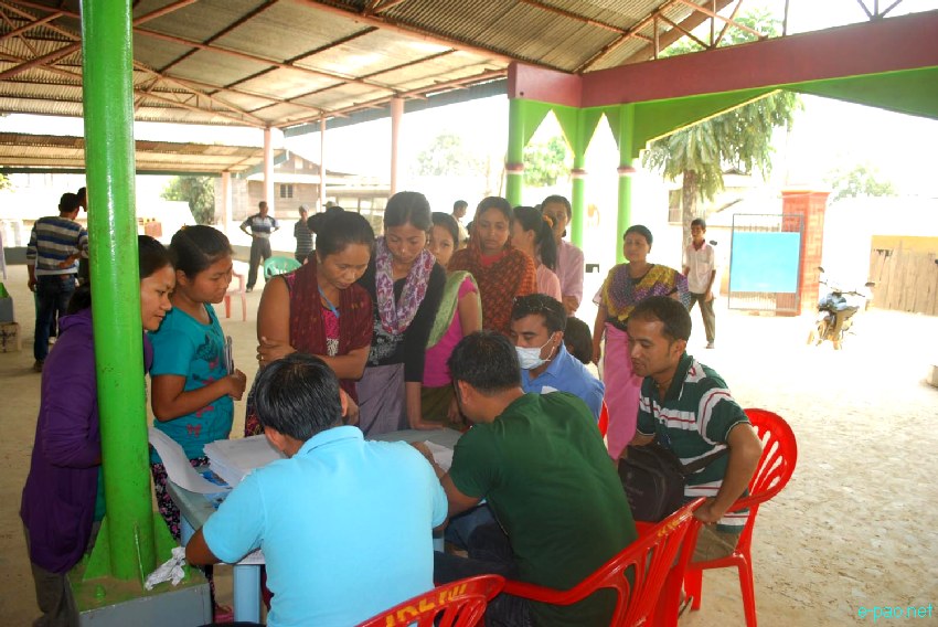 Free health camp conducted by United Committee Manipur (UCM) team at Ima Kondong Lairembi Haraobung, Moreh :: 14 March 2013