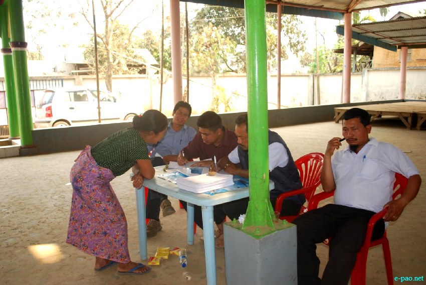 Free health camp conducted by United Committee Manipur (UCM) team at Ima Kondong Lairembi Haraobung, Moreh :: 14 March 2013