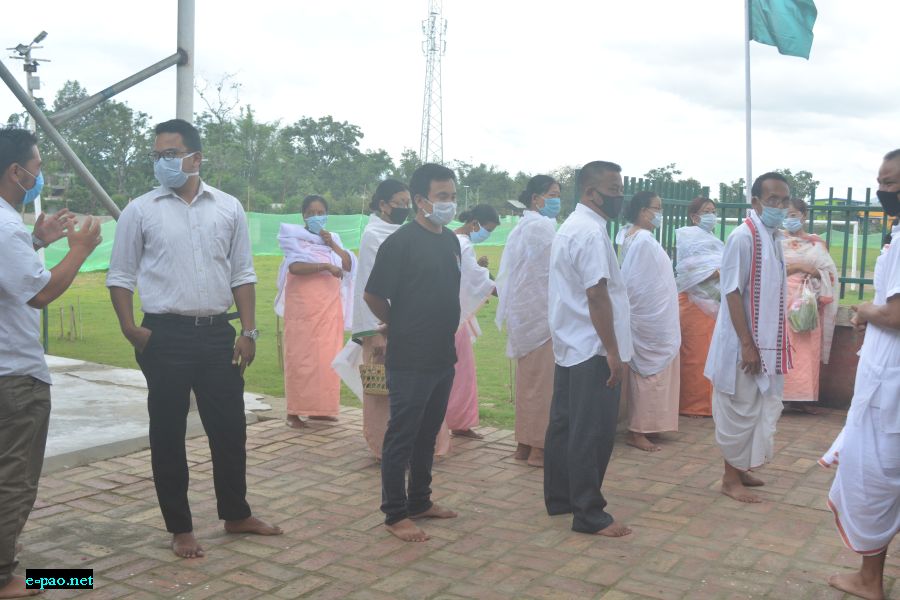 20th death anniversary of Arambam Samarendra: Floral Tribute at Khurai Shalanthong, Imphal :: 10th June, 2020
