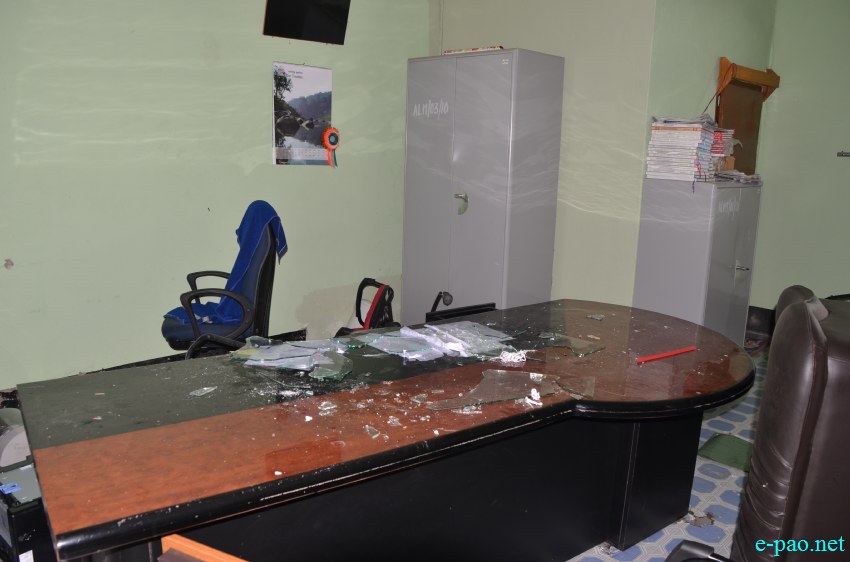 Students of IGNTU-RCM ( Indira Gandhi National Tribal University-Regional Campus Manipur) vandalised the office :: 21 June 2014