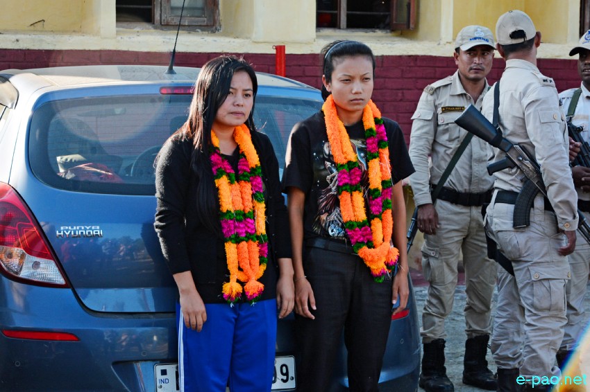 Teachers and students of Manipur University released from Sajiwa Jail accorded a grand welcome  :: 16 September 2018