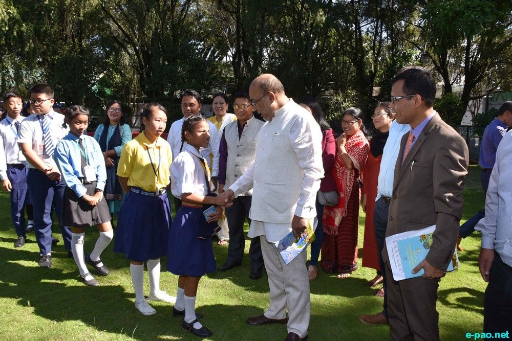Children's Day :  Winners of the ''Know your state'' competition  meet at CM Bungalow, Imphal :: 14 November 2019