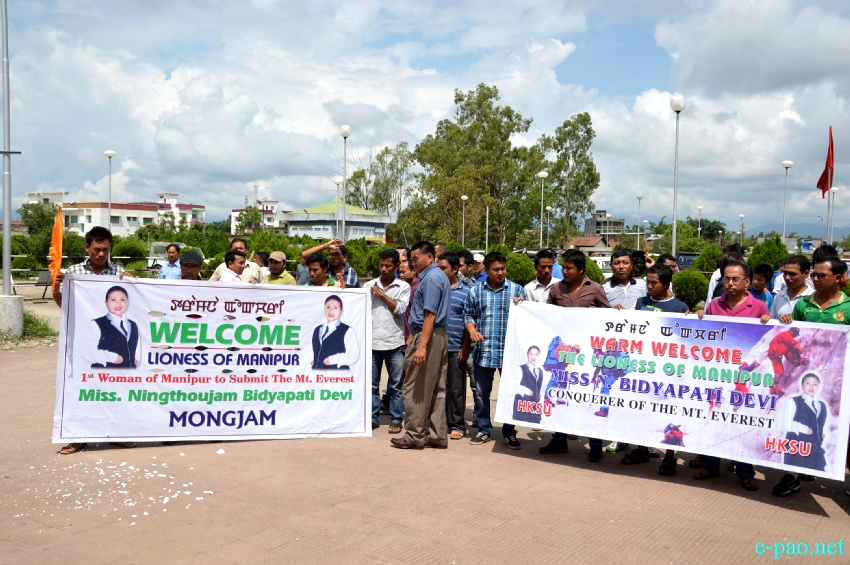 Reception of the 1st North East India Mount Everest Expedition Team at Airport & Khuman Lampak Main Stadium :: 06 June 2013