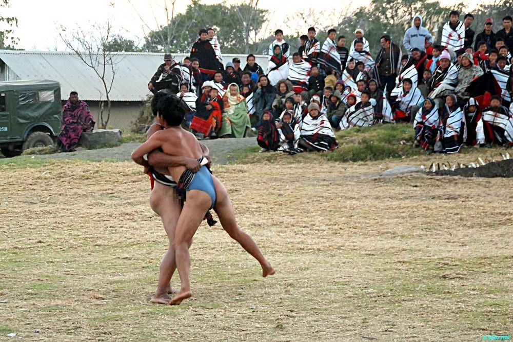 Naked wrestling competition, at 'Kang-He' festival at Maram Khullen under Senapati District :: January 06 2013