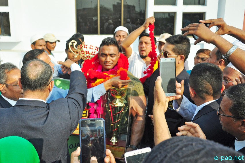 Md Awaysh Khan : Mr India - Winner of Gold Medal felicitated at Imphal Airport :: 3 April 2018
