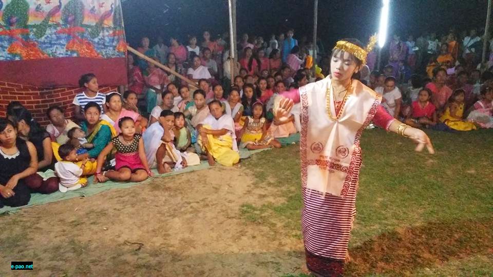 Panthoibi Jagoi at 'Ima Panthoibi Irat Thaoni' at Lanka Thoirenkhun, Nagaon District of Assam :: 21 October 2015