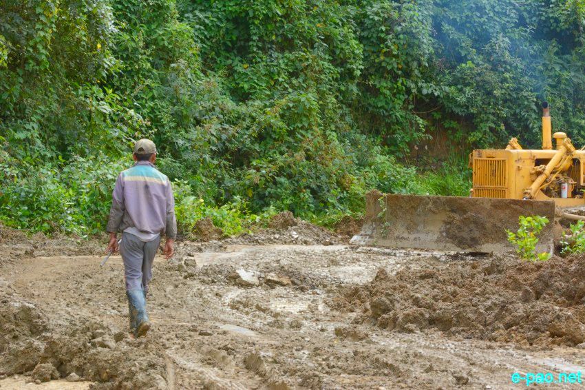 The pathetic condition within a stretch of the Ukhrul  road  as seen on 17th October 2015