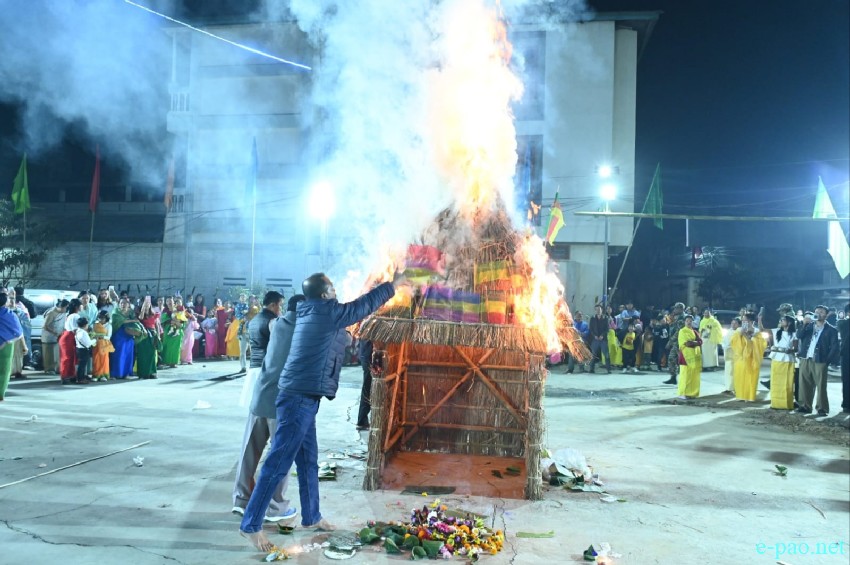 Yaoshang Mei Thaba :  Prayers to God and burning of Yaoshang Hut at Imphal  :: 03rd March 2026
