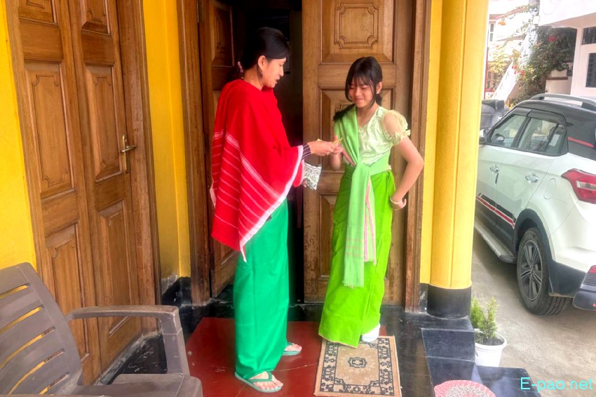 Yaoshang : Nakatheng Chatpa - Kids attired in traditional Yaoshang Dress at  Kakwa :: March 04th 2026