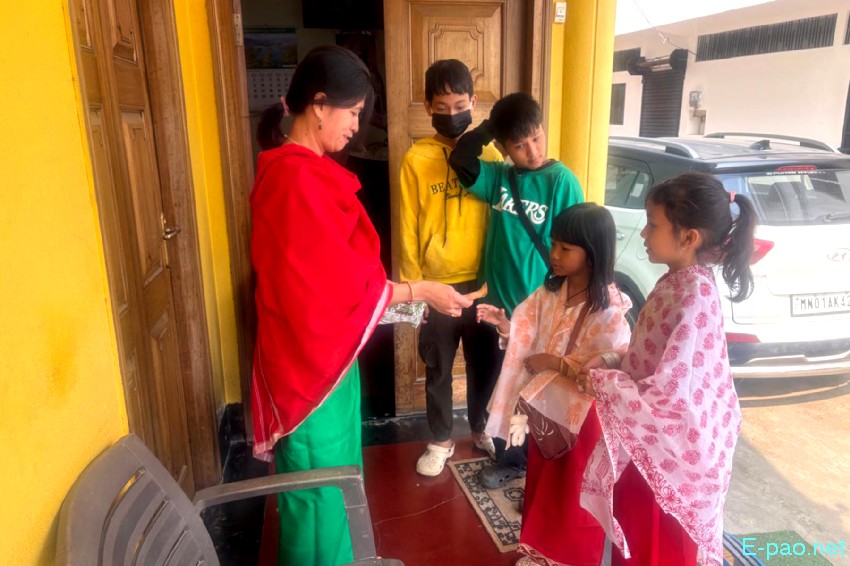 Yaoshang : Nakatheng Chatpa - Kids attired in traditional Yaoshang Dress at  Kakwa :: March 04th 2026