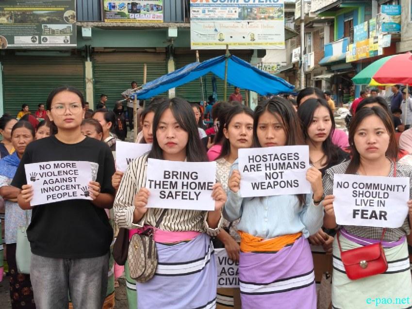 Naga Women sit-in protest at Kanglatongbi demanding release of civilians :: May 18 2026