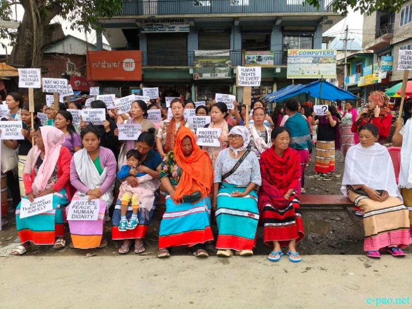 Naga Women sit-in protest at Kanglatongbi demanding release of civilians :: May 18 2026